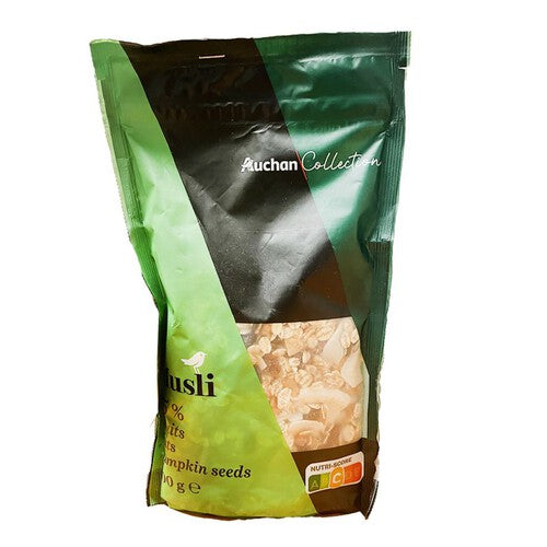 Mieszanka płatków zbożowych z owocami i orzechami Auchan Collection 300 g